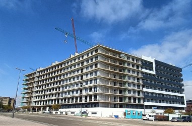 Avance de obras del Edificio Aqua Brisa, fachada industrializada